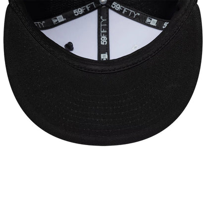 Pictured is this Summer League TGR Haas F1 59FIFTY Fitted cap in black. 5