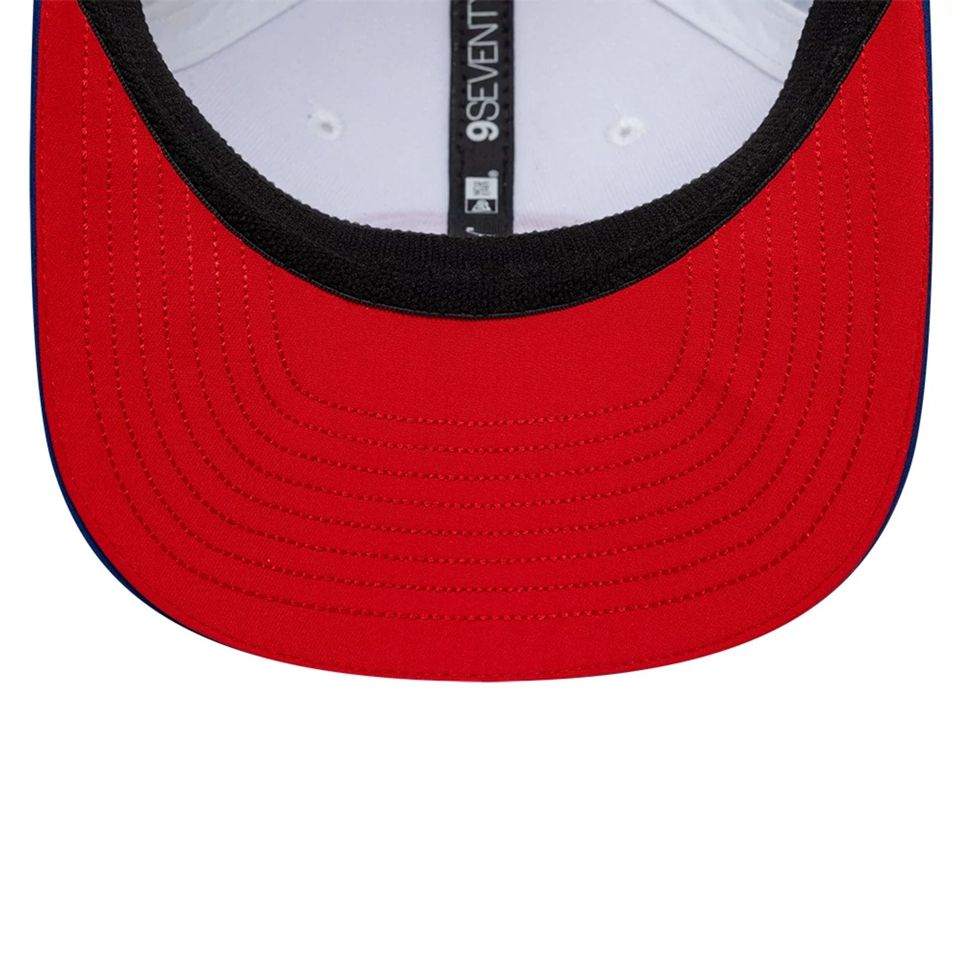 Pictured is this Esteban Ocon Silverstone Race Special TGR Haas F1 9SEVENTY Stretch Snap cap in white. 2
