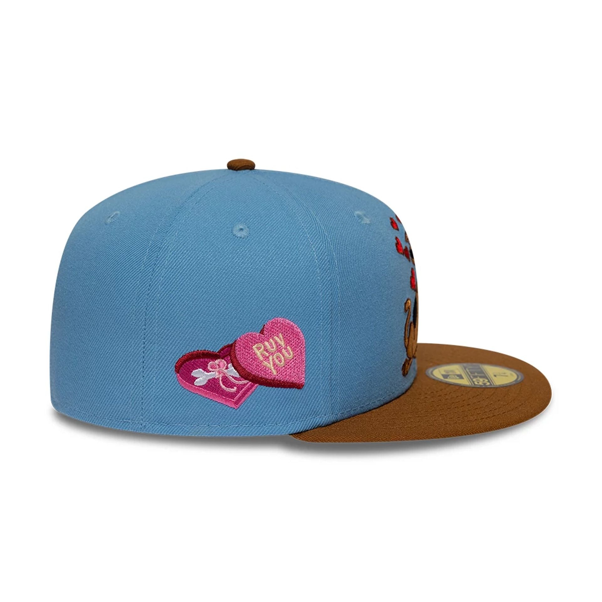 Pictured is this Heart Scooby Doo 59FIFTY Fitted cap in pastel blue. 5