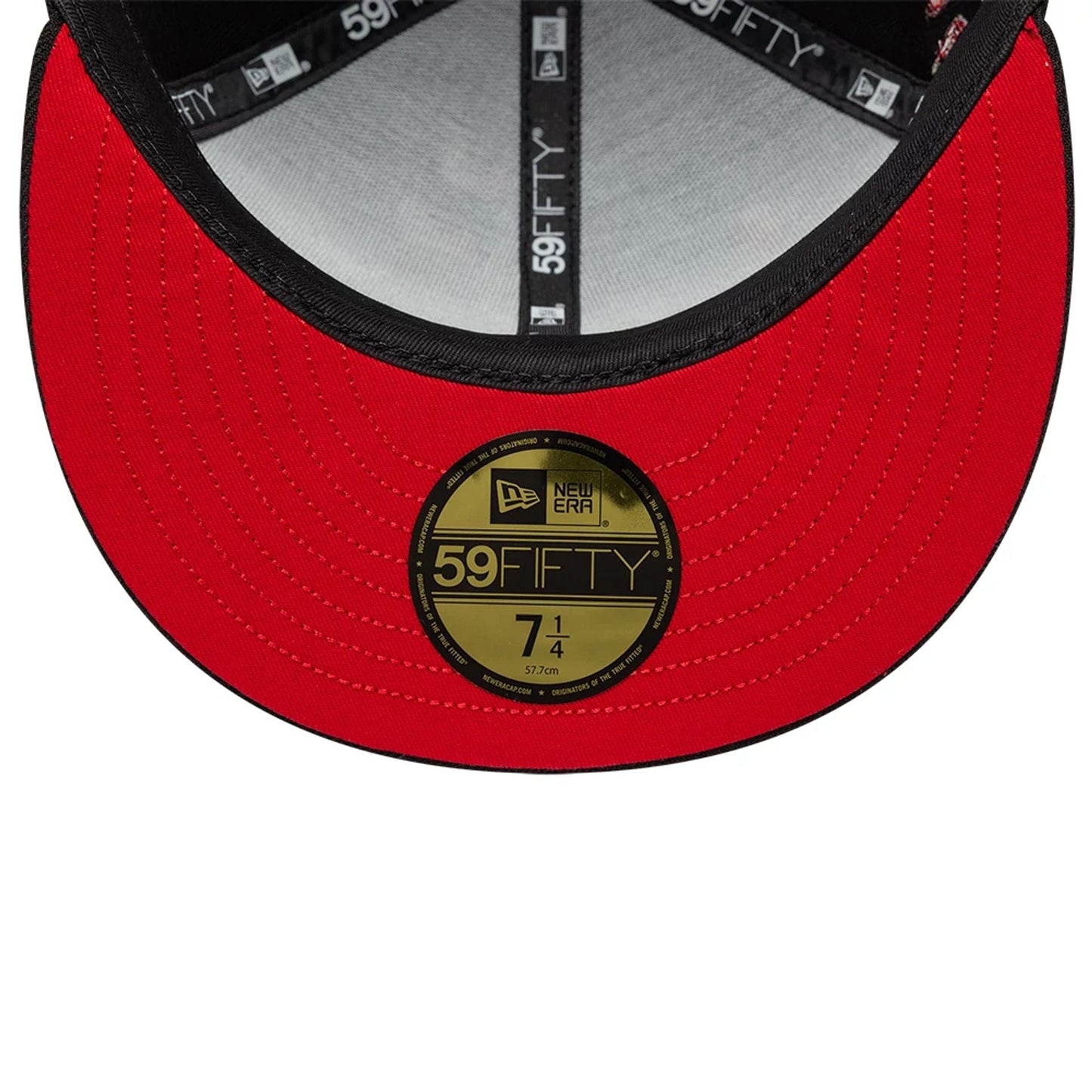 Pictured is this Heart Bugs Bunny 59FIFTY Fitted cap in black. 3