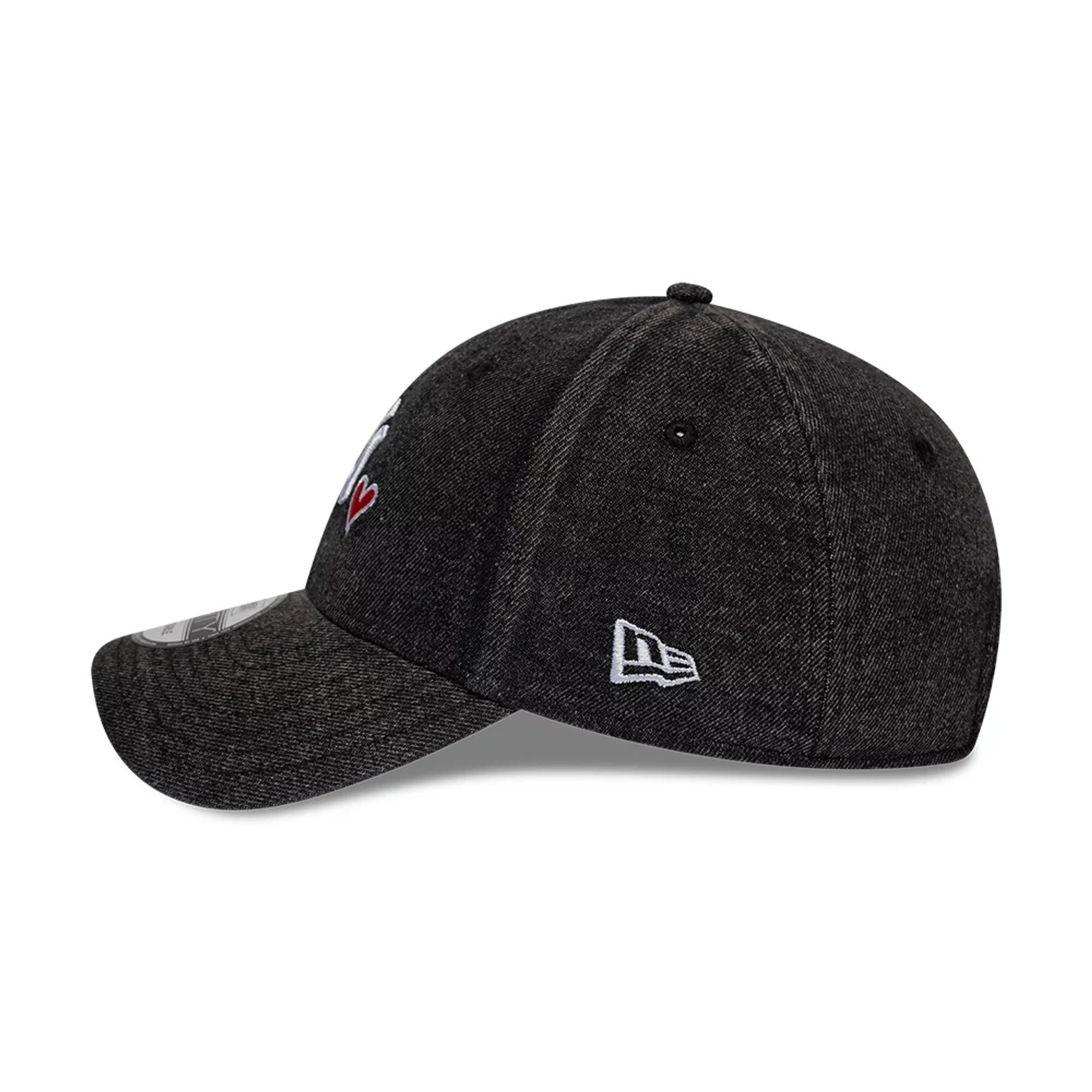 Pictured is this MLB Washed Denim New York Yankees 9FORTY cap in black. 4