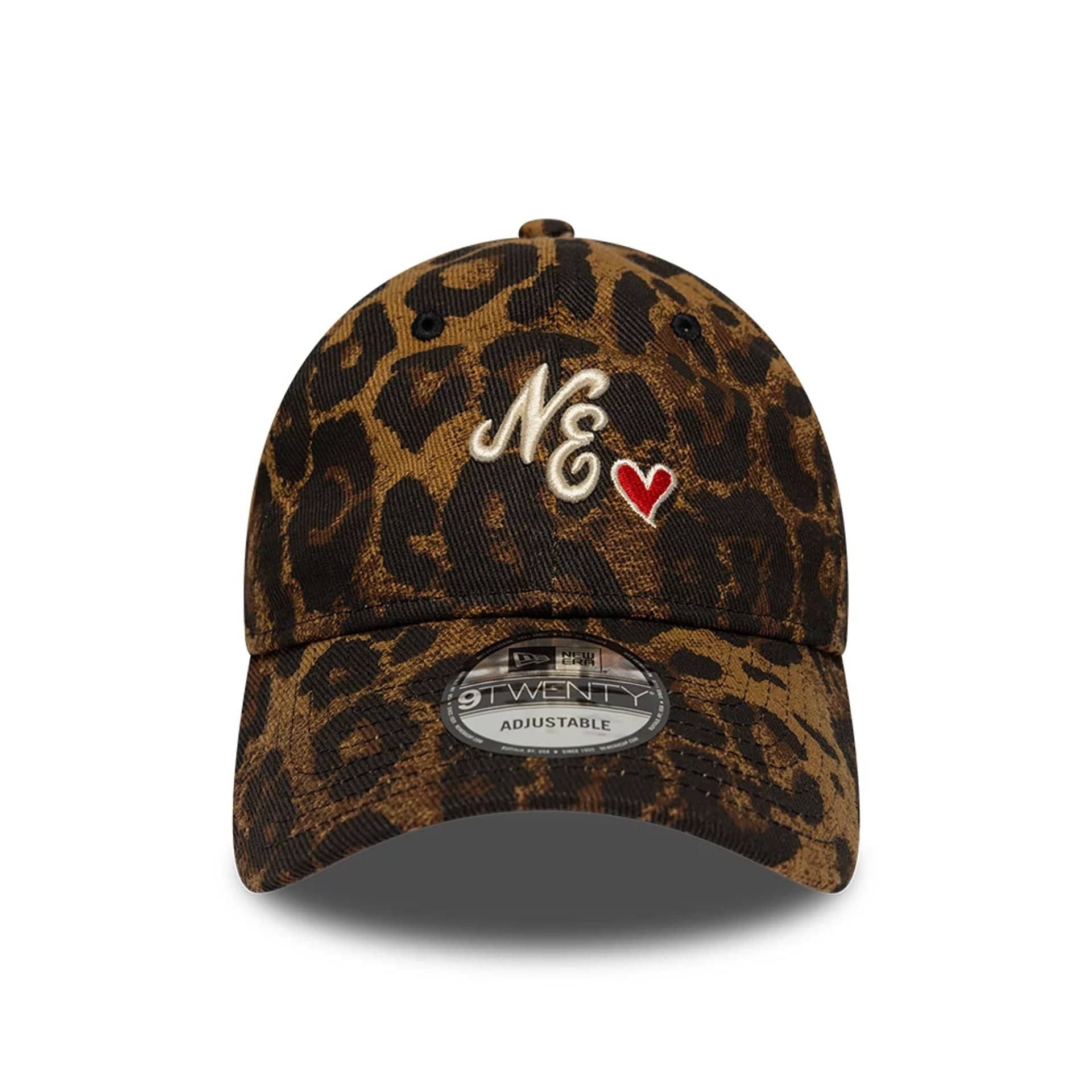 Pictured is this New Era Leopard Heart 9TWENTY cap in light beige. 2