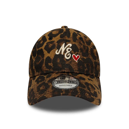 Pictured is this New Era Leopard Heart 9TWENTY cap in light beige. 2