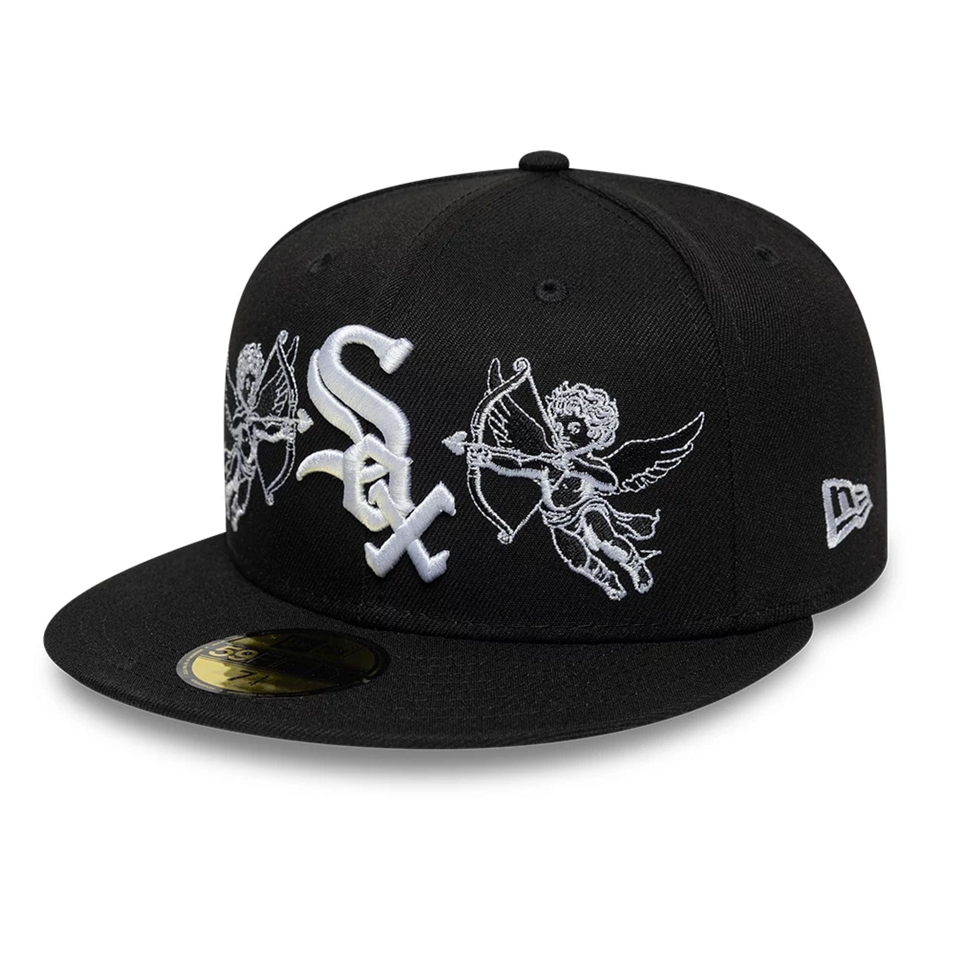 Pictured is this MLB Cherub Chicago White Sox 59FIFTY Fitted cap in black. 1