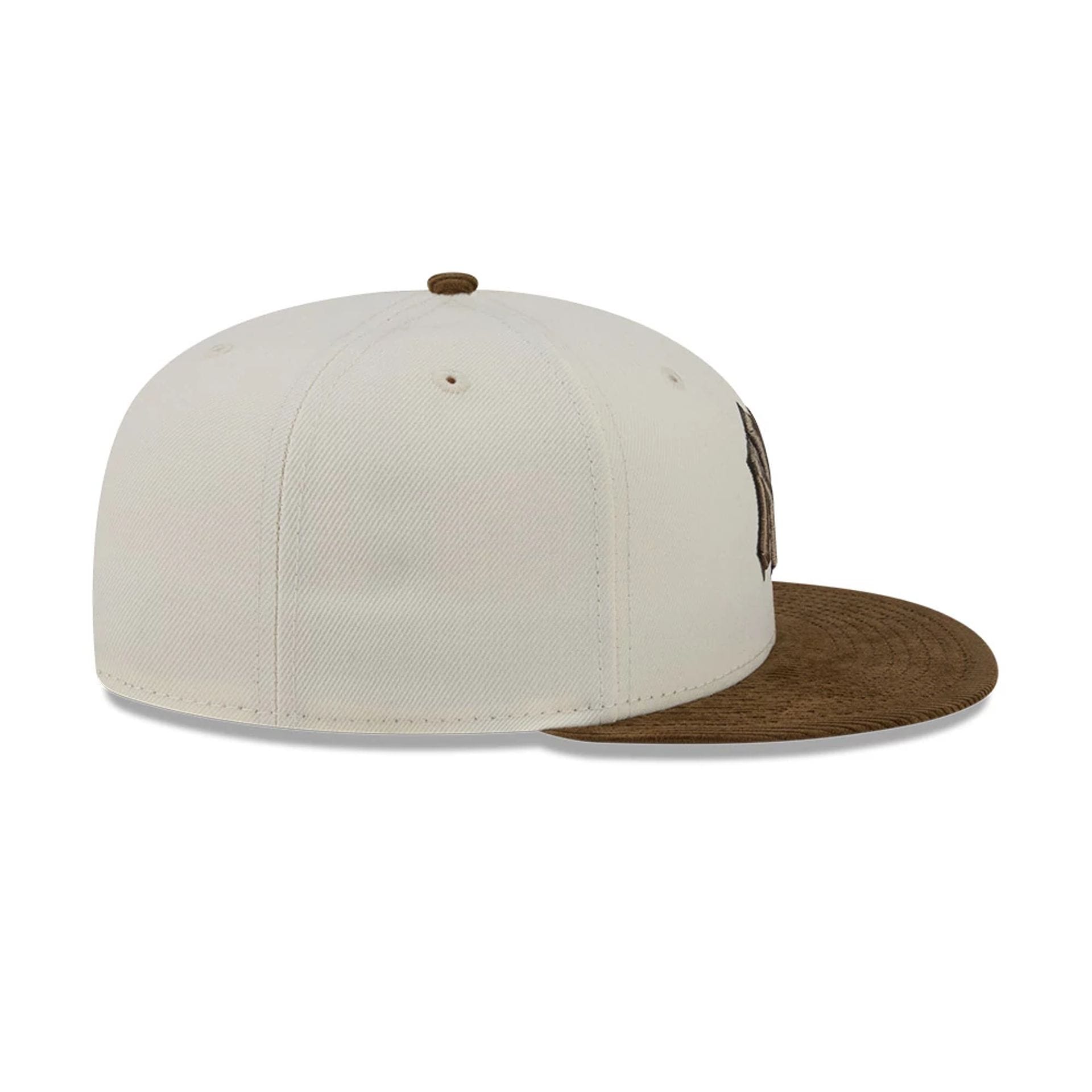 Pictured is this MLB Cord Visor New York Yankees 59FIFTY Fitted cap in white. 6