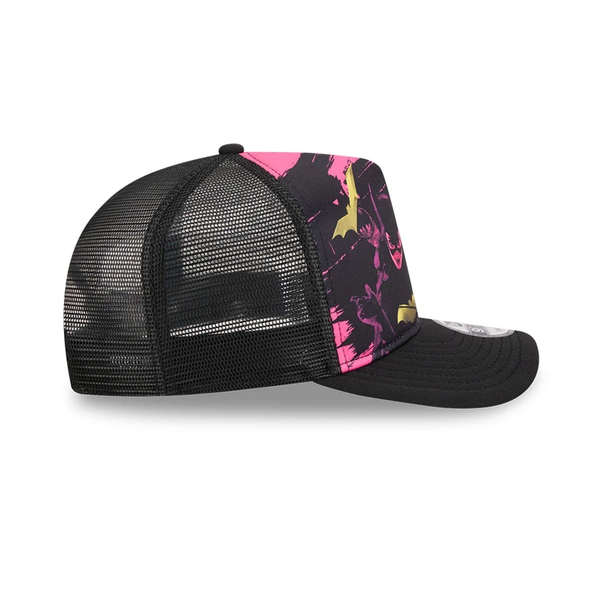 Pictured is this Womens DC Batgirl 9FIFTY A-Frame Snapback cap in black. 6