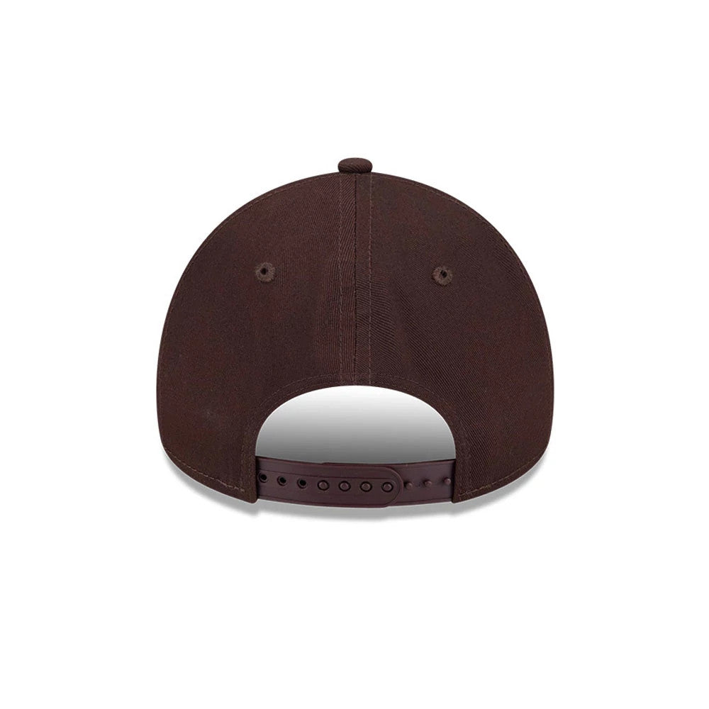 New York Yankees MLB Choc Cherry Dark Brown New Era 9FORTY A-Frame Adjustable Cap, rear view showing a dark brown adjustable strap with a structured crown, two embroidered eyelets, and no logos on the back panels.