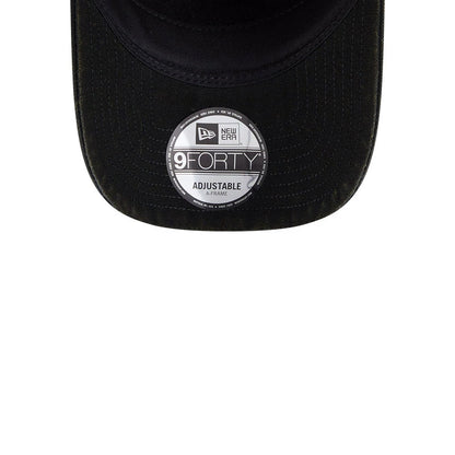 Pictured is this MLB Star Visor New York Yankees 9FORTY A-Frame cap in black. 7