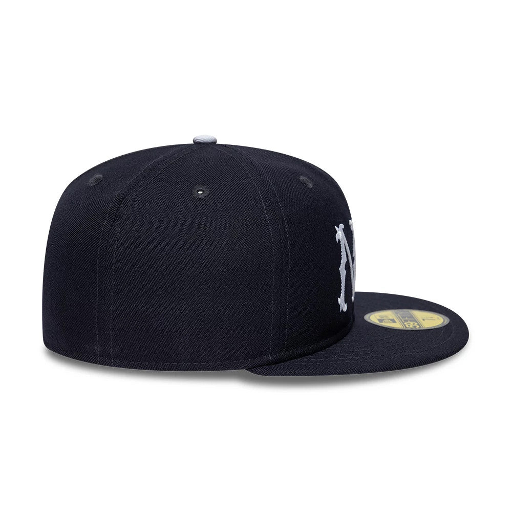 Pictured is this MLB Cooperstown New York Highlanders 59FIFTY Fitted cap in navy. 7