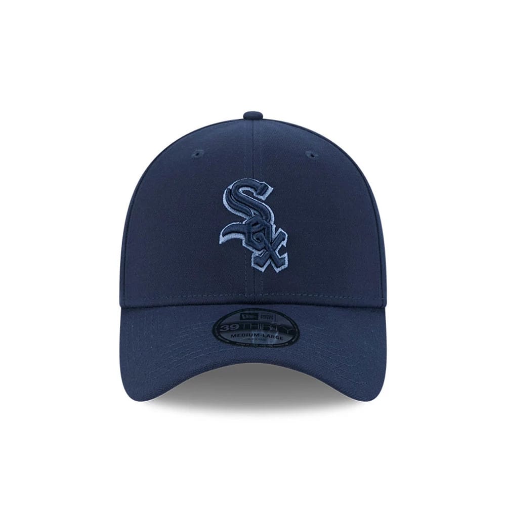 Pictured is this MLB Faded Oceanside Chicago White Sox 39THIRTY Stretch Fit cap in dark blue. 3