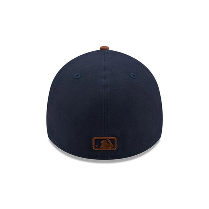 Pictured is this MLB Blueberry Tiramisu LA Dodgers 39THIRTY A-Frame Stretch Fit cap in navy. 7