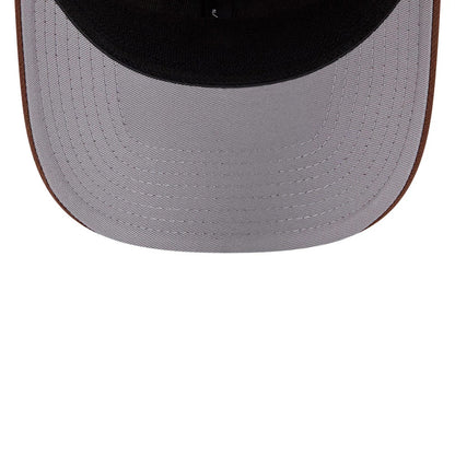 Pictured is this MLB Candied Pecan New York Yankees 9SEVENTY Stretch Snap cap in beige. 2