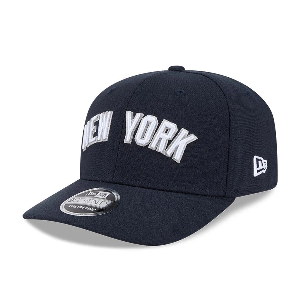 Pictured is this MLB New York Yankees 9SEVENTY Stretch Snap cap in navy. 4