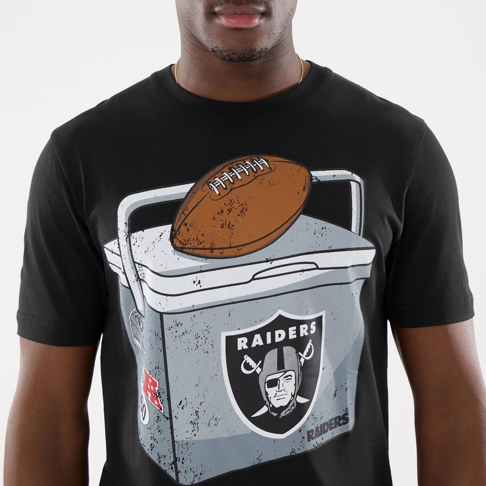 The model is wearing this NFL Training 2026 Las Vegas Raiders T-Shirt in black. 6