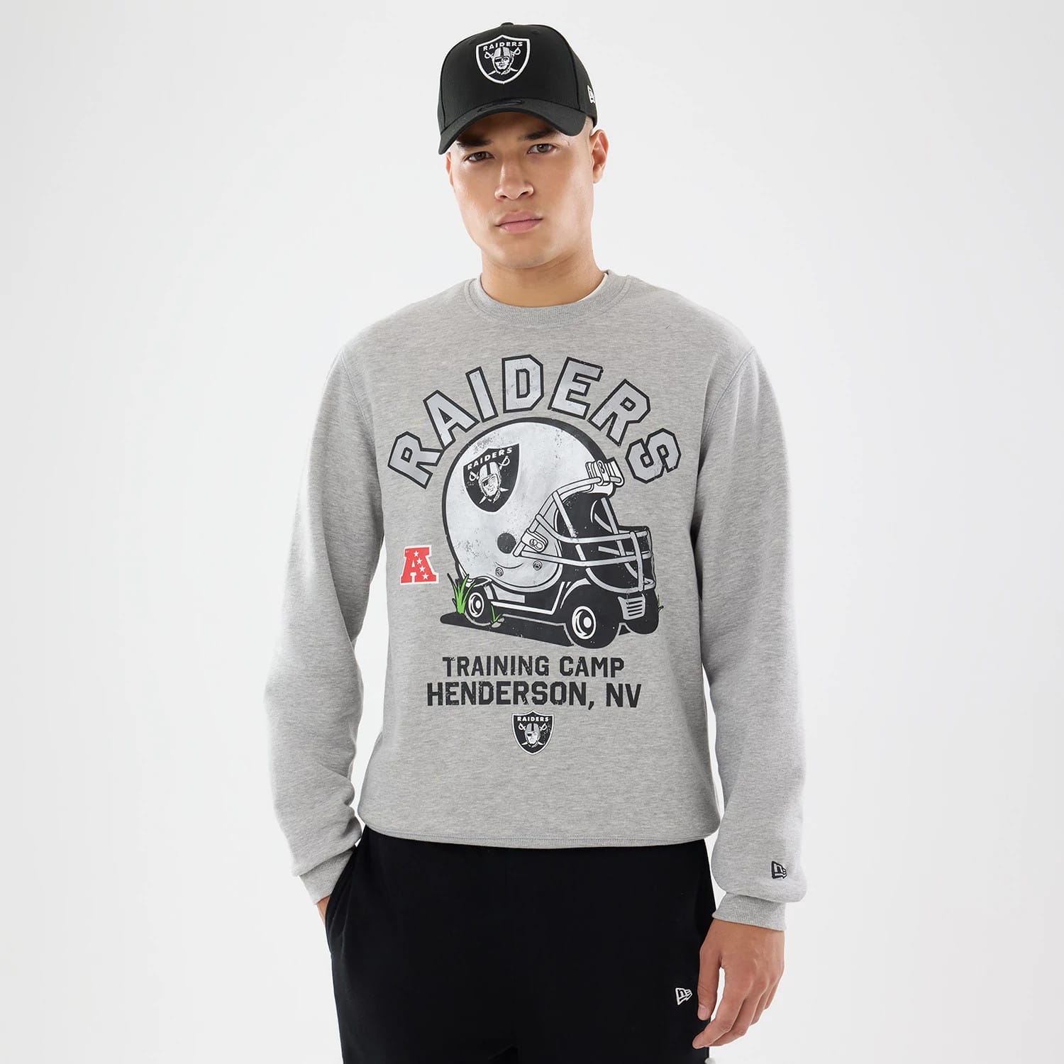 NFL Training 2026 Las Vegas Raiders Grey Crew Neck Sweater | NEC UK