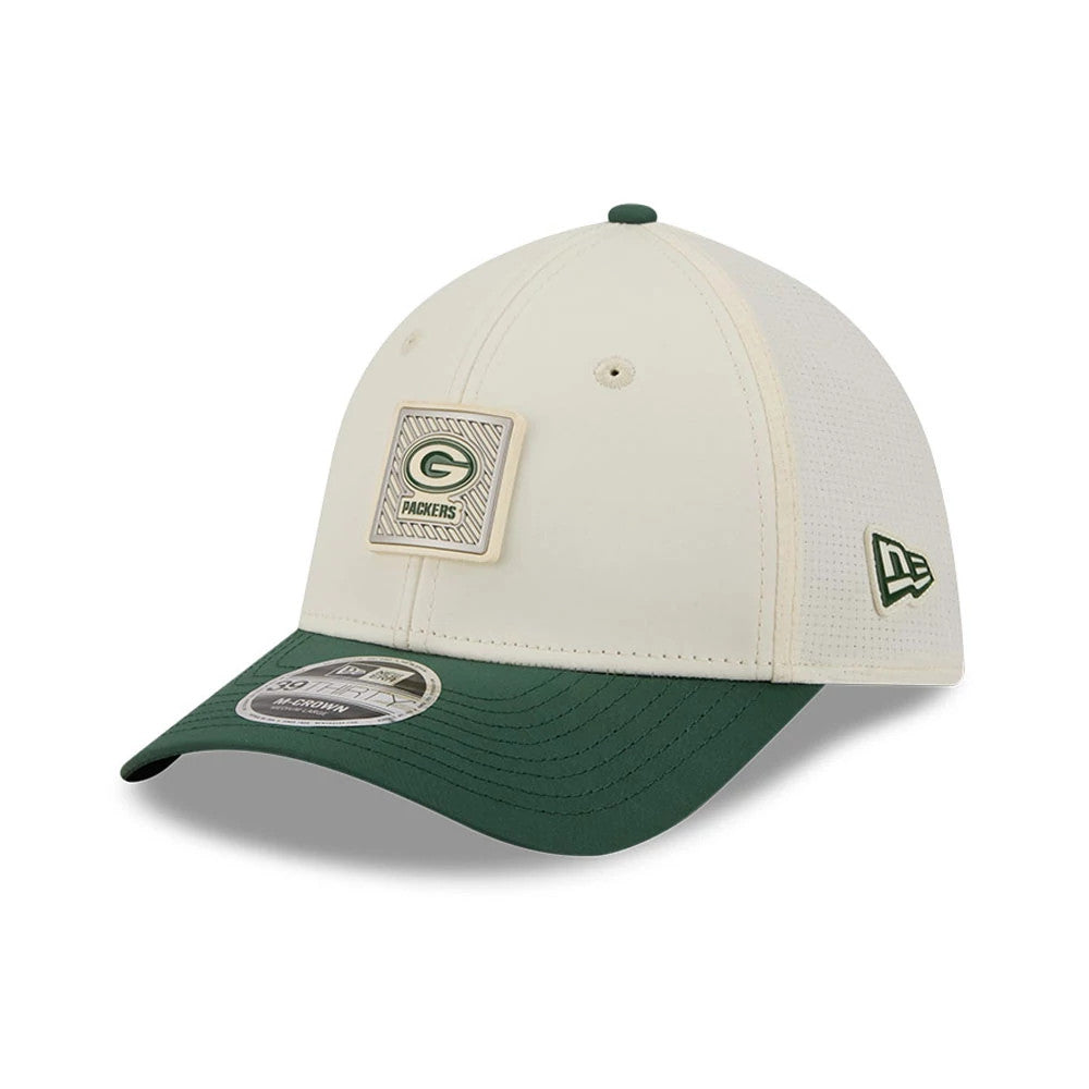 Pictured is this NFL Training 2026 Green Bay Packers 39THIRTY M-Crown Stretch Fit cap in white. 3