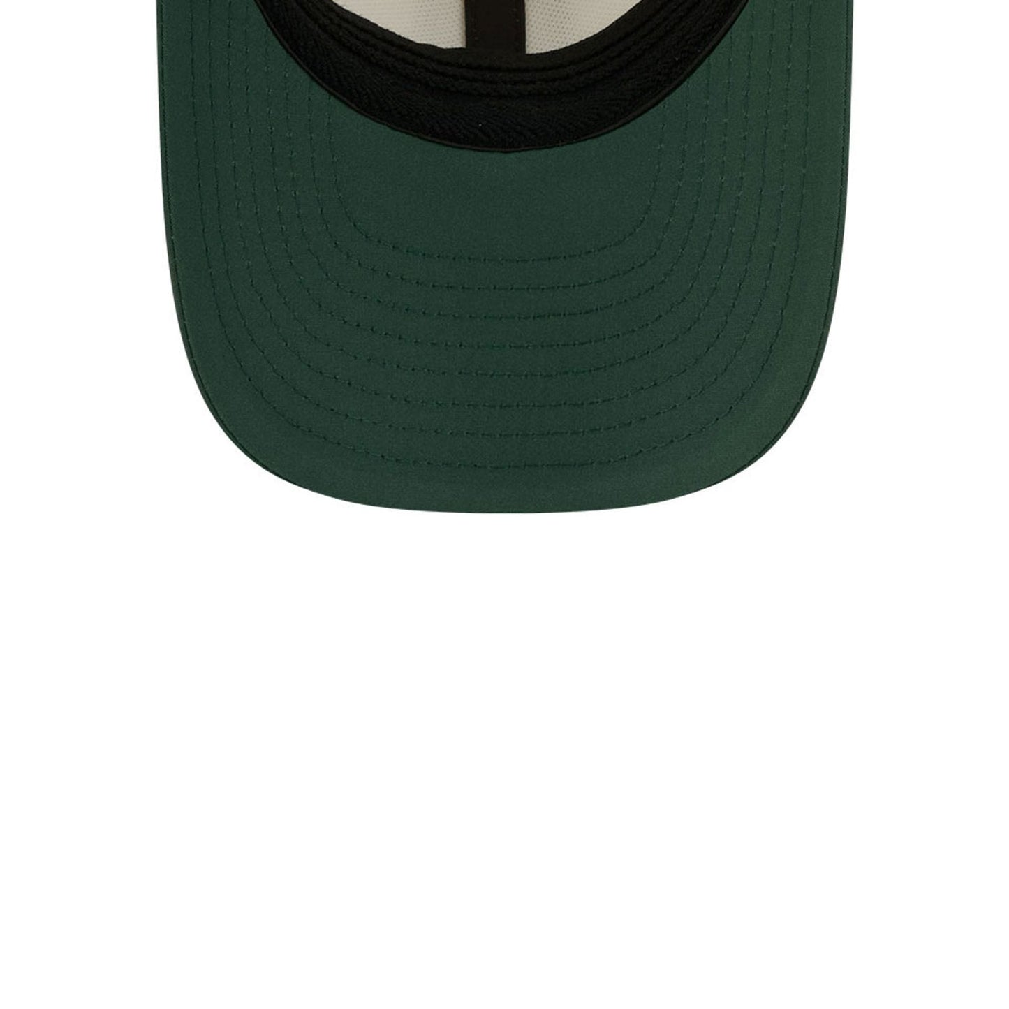 Pictured is this NFL Training 2026 Green Bay Packers 39THIRTY M-Crown Stretch Fit cap in white. 7