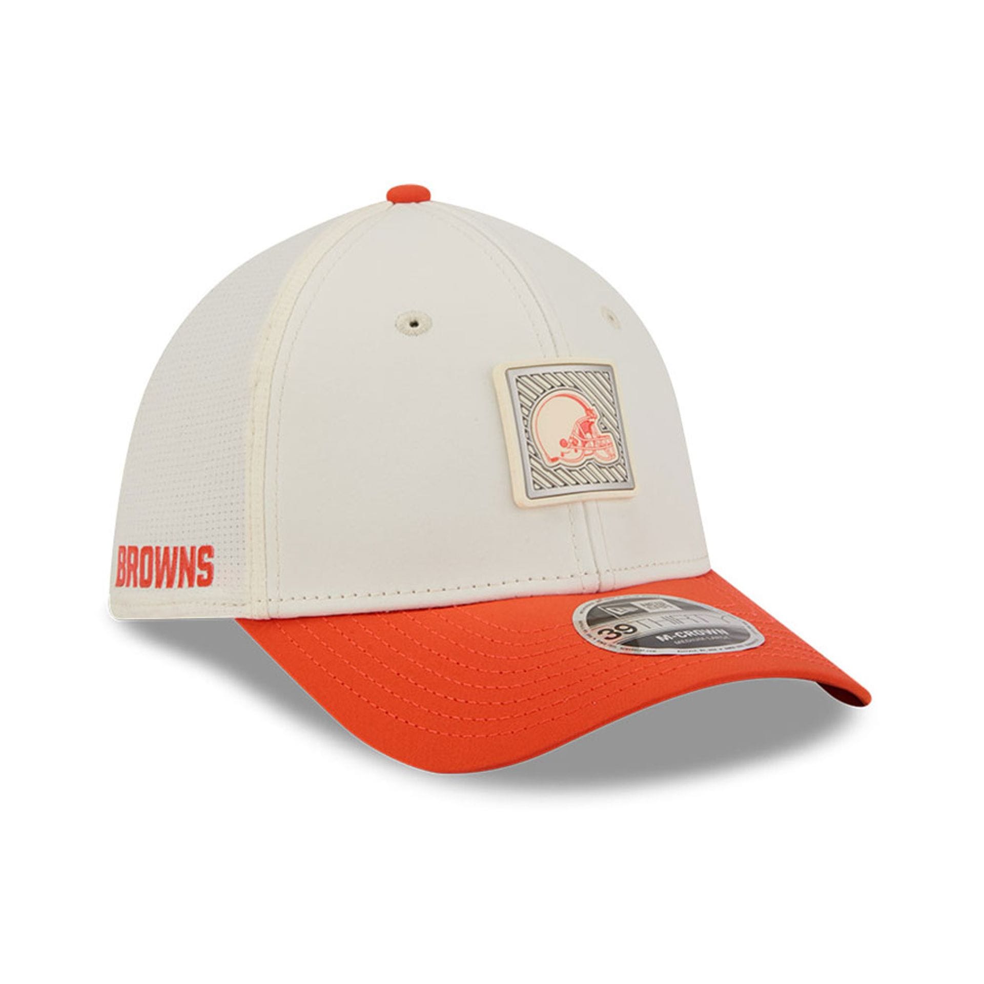 Pictured is this NFL Training 2026 Cleveland Browns 39THIRTY M-Crown Stretch Fit cap in white. 1