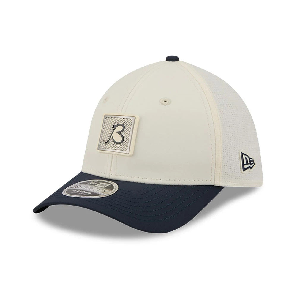Pictured is this NFL Training 2026 Chicago Bears 39THIRTY M-Crown Stretch Fit cap in white. 3