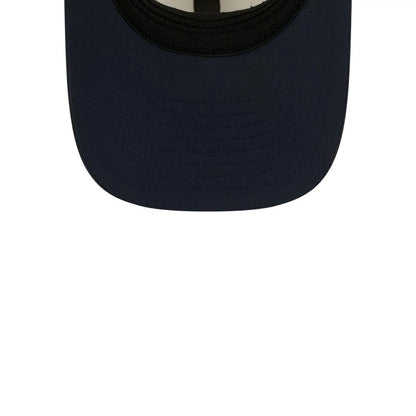 Pictured is this NFL Training 2026 Chicago Bears 39THIRTY M-Crown Stretch Fit cap in white. 7