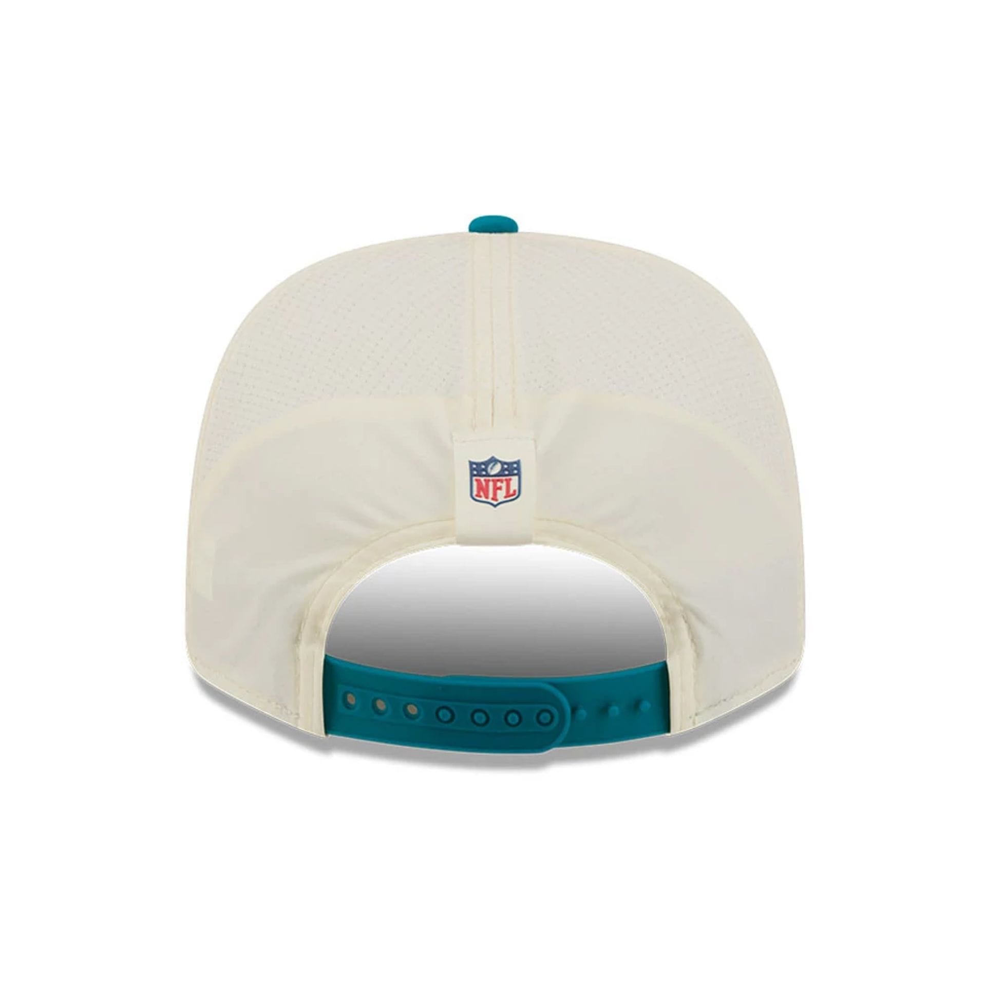 Pictured is this NFL Training 2026 Jacksonville Jaguars 9SEVENTY Stretch Snap cap in white. 6