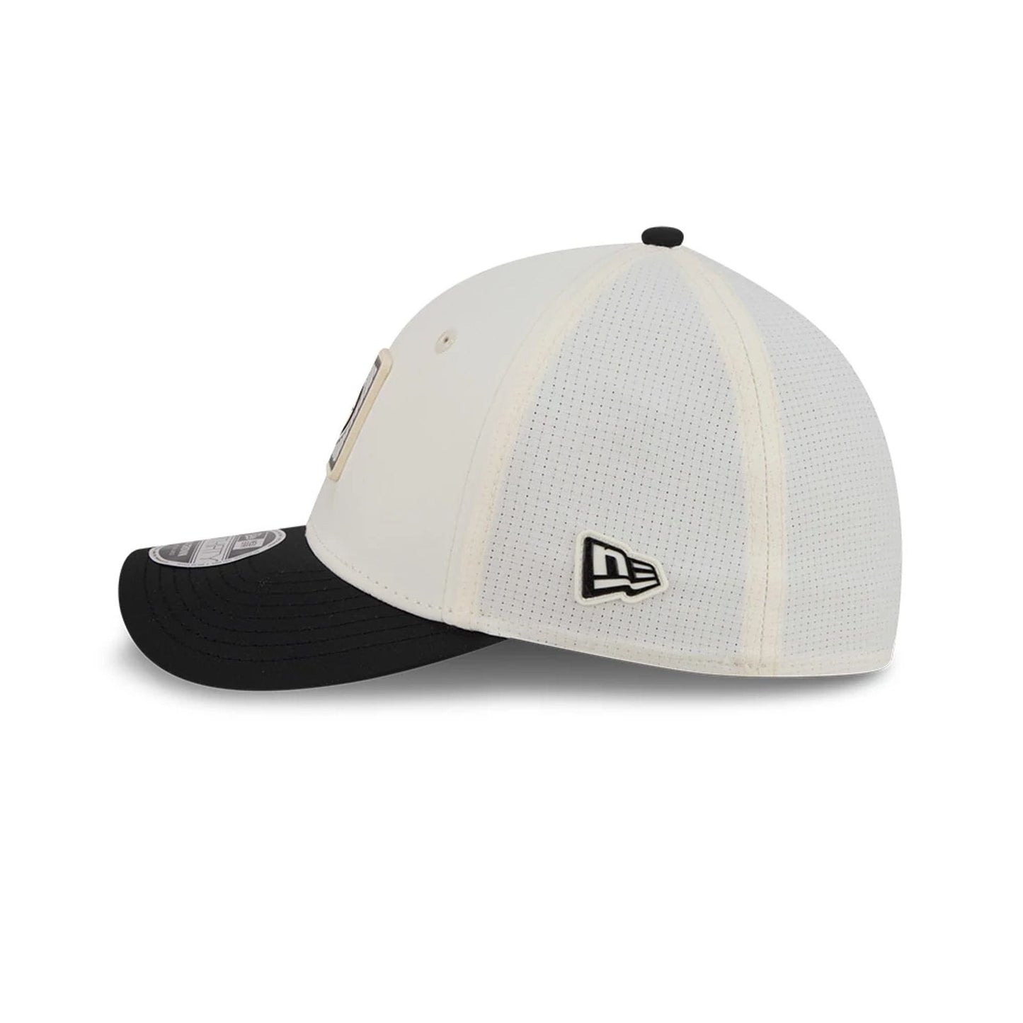 Pictured is this NFL Training 2026 Pittsburgh Steelers 39THIRTY M-Crown Stretch Fit cap in white. 5