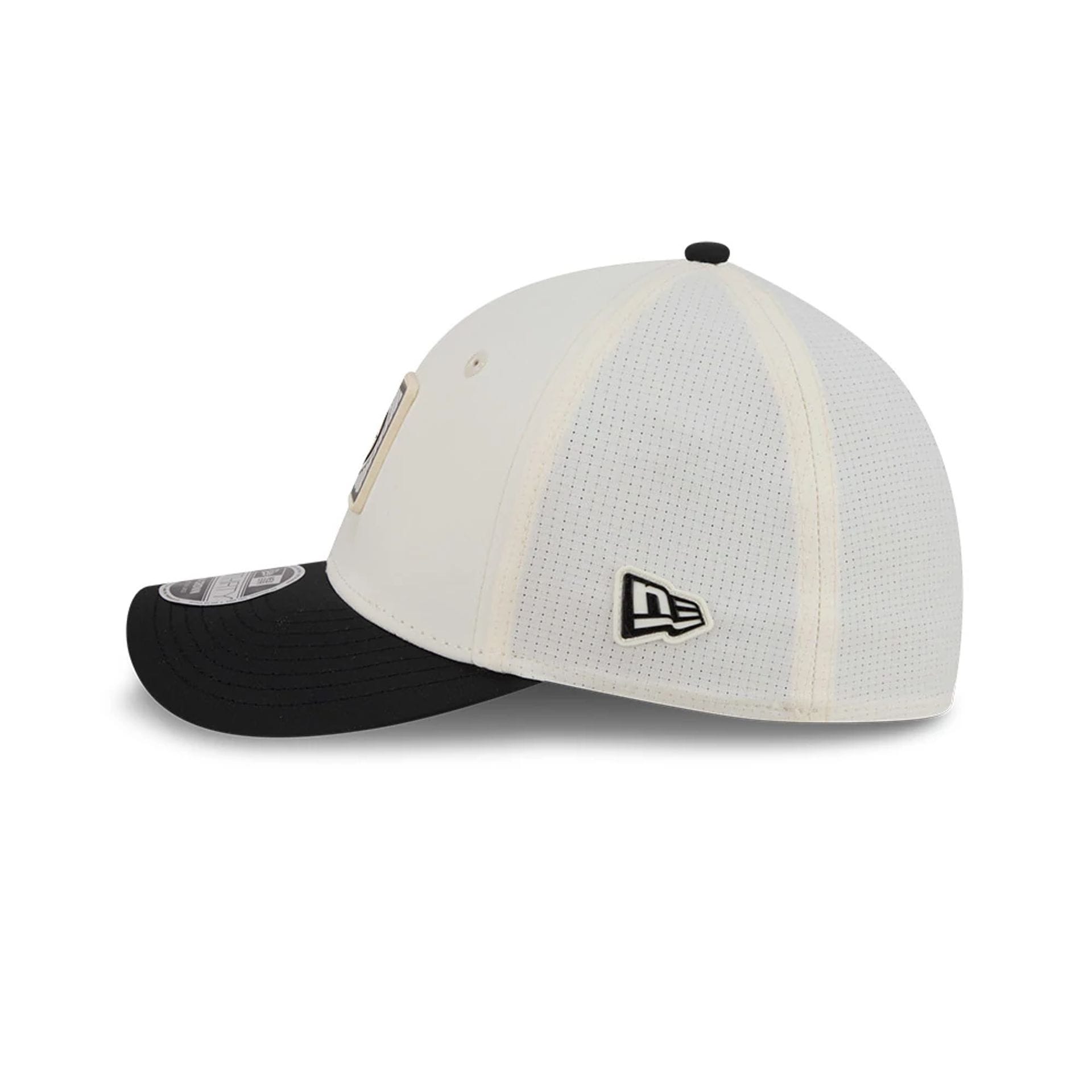 Pictured is this NFL Training 2026 Pittsburgh Steelers 39THIRTY M-Crown Stretch Fit cap in white. 5