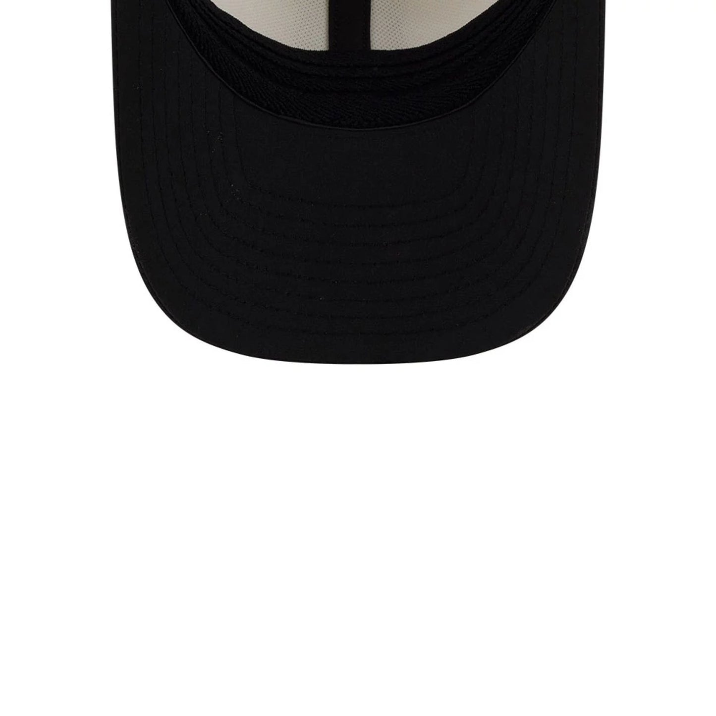 Pictured is this NFL Training 2026 Pittsburgh Steelers 39THIRTY M-Crown Stretch Fit cap in white. 7