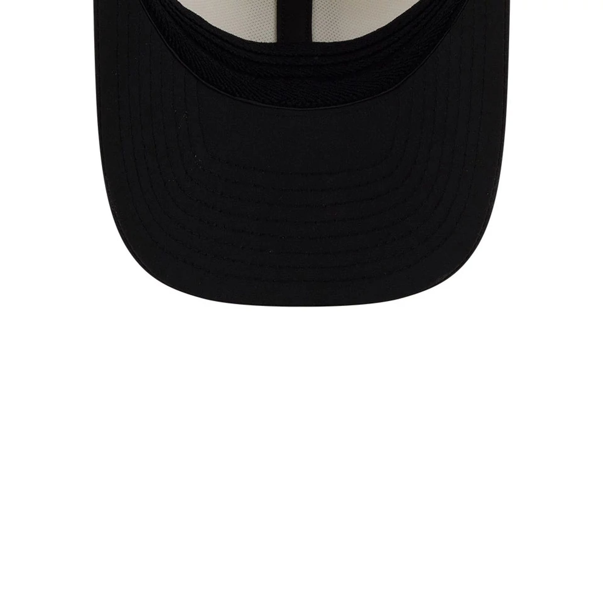 Pictured is this NFL Training 2026 Pittsburgh Steelers 39THIRTY M-Crown Stretch Fit cap in white. 7