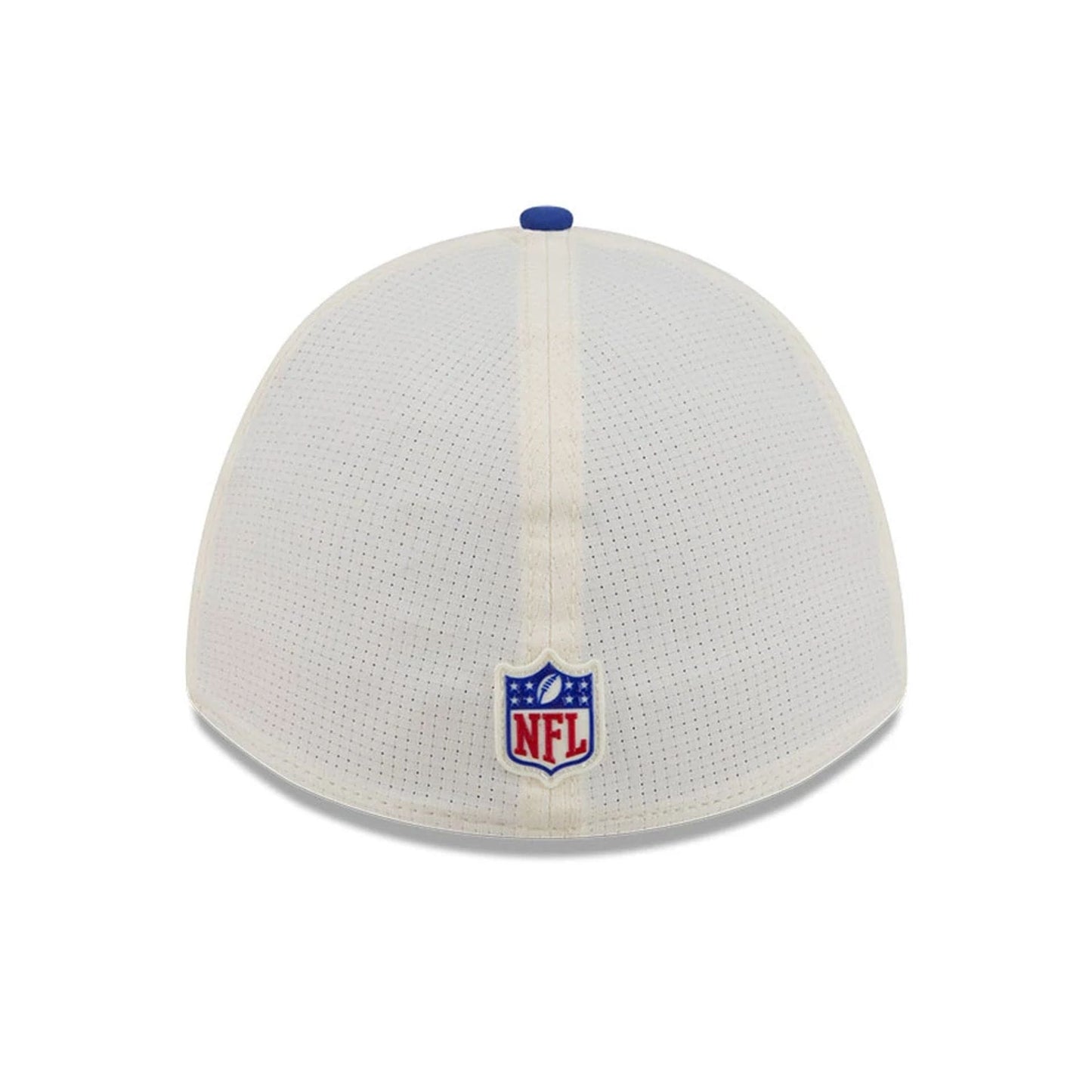 Pictured is this NFL Training 2026 New York Giants 39THIRTY M-Crown Stretch Fit cap in white. 6