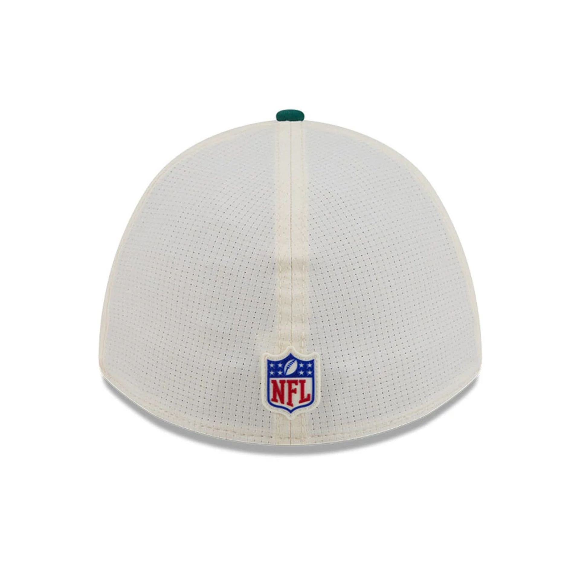 Pictured is this NFL Training 2026 New York Jets 39THIRTY M-Crown Stretch Fit cap in white. 6