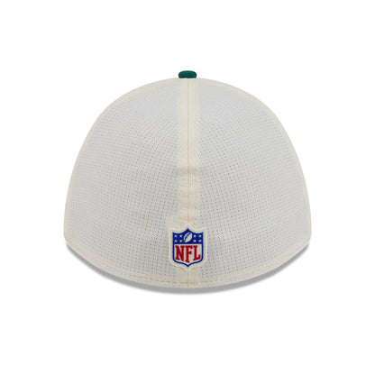 Pictured is this NFL Training 2026 New York Jets 39THIRTY M-Crown Stretch Fit cap in white. 6