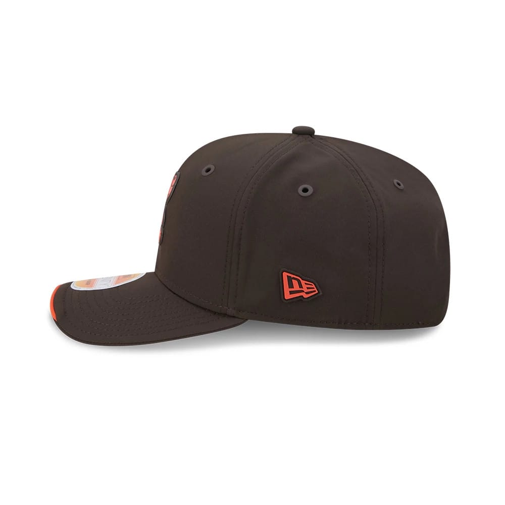 Pictured is this NFL Sideline 2026 Cleveland Browns 9SEVENTY Stretch Snap cap in dark brown. 6