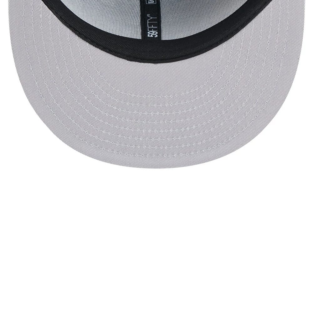Pictured is this MLB Heritage Chicago White Sox 59FIFTY Fitted cap in black. 2