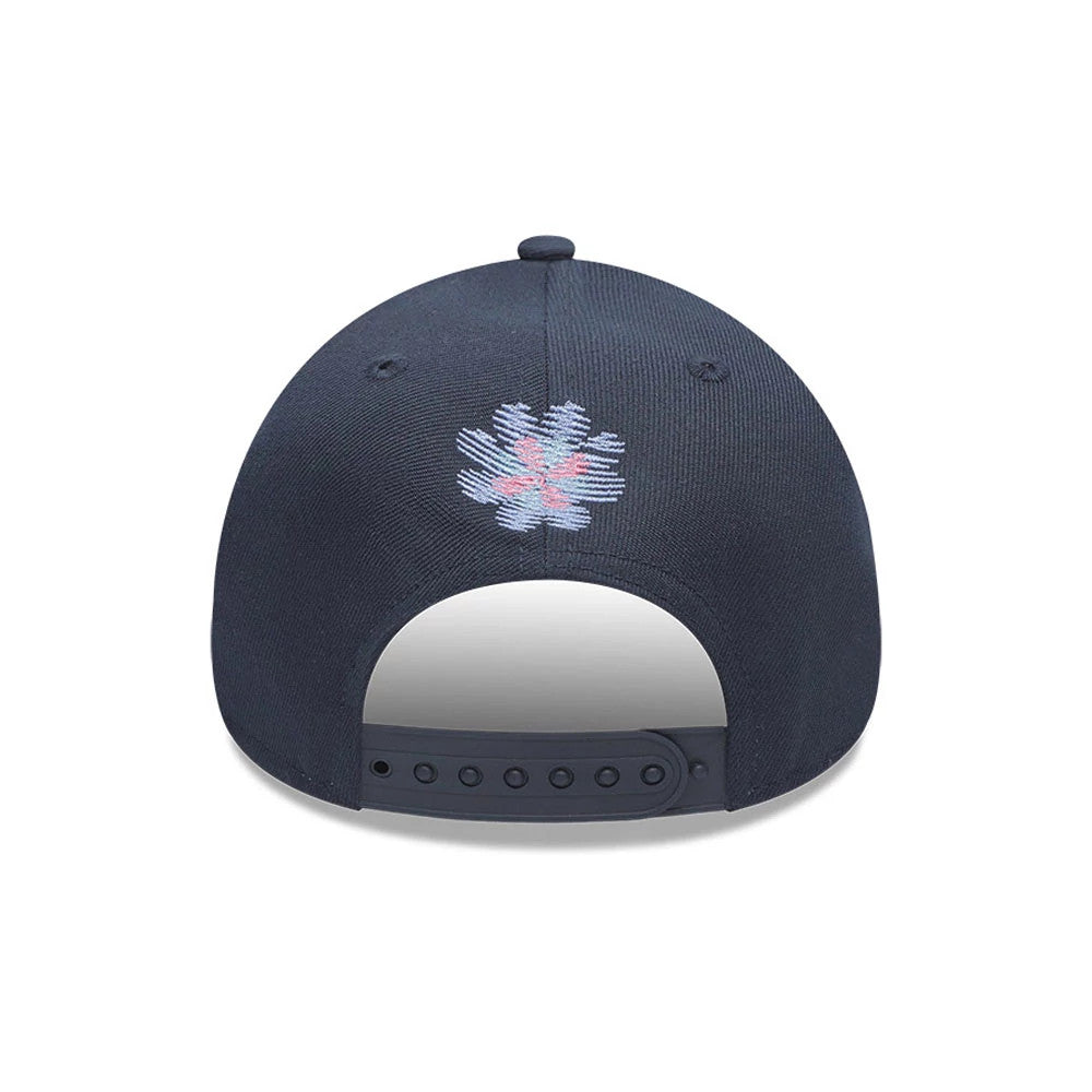 Pictured is this MLB Day Of The Dead New York Yankees 9FORTY A-Frame cap in dark blue. 4