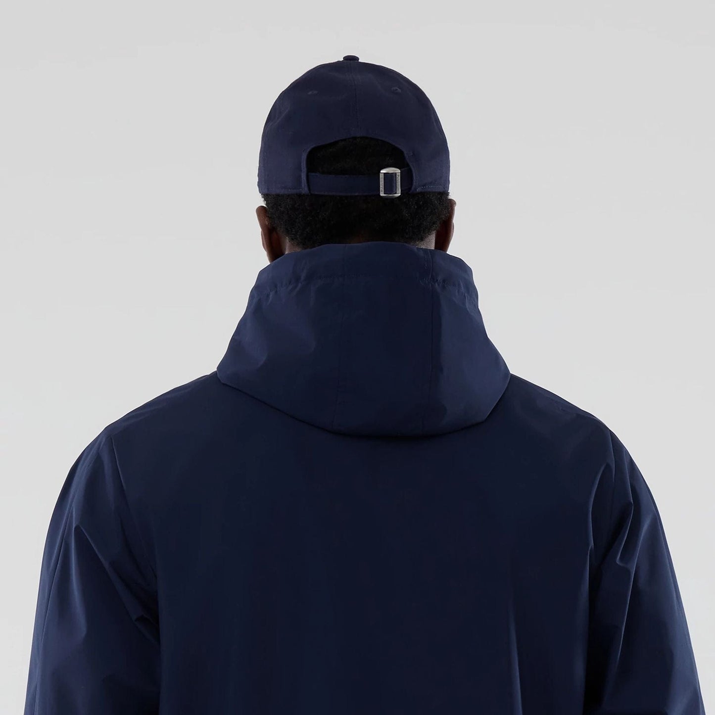 The model is wearing this Atlassian Williams F1 Team Windbreaker Jacket in navy. 6