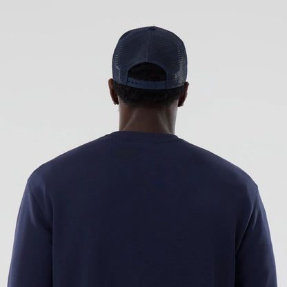 The model is wearing this Atlassian Williams F1 Team Oversized Crew Neck Sweater in navy. 7