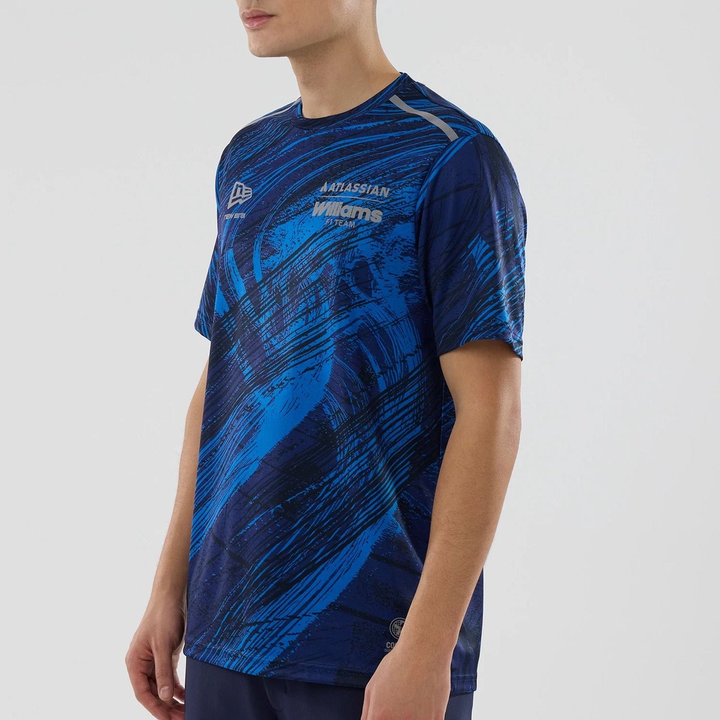 The model is wearing this Atlassian Williams F1 Team Active T-Shirt in navy. 6