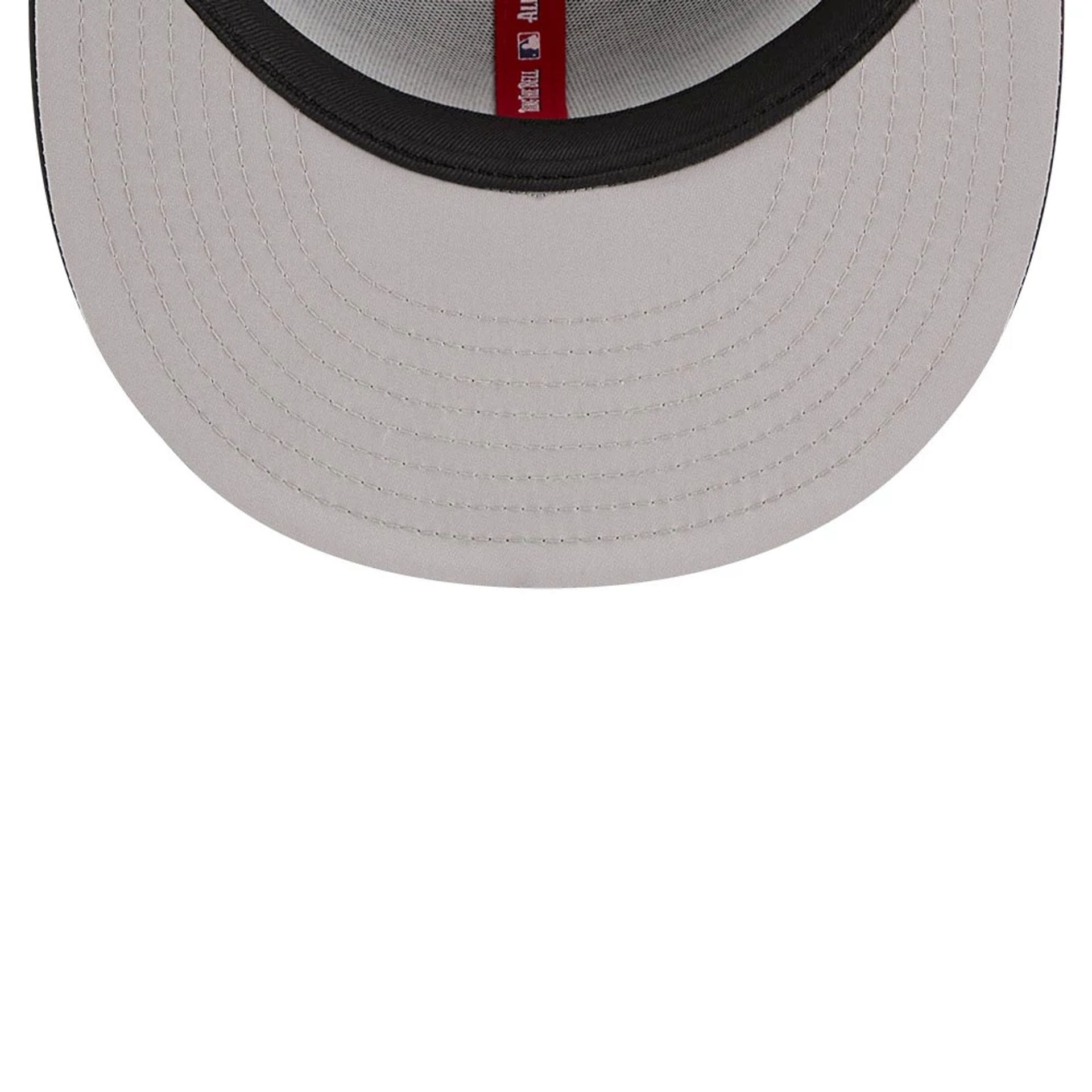 Pictured is this MLB All Star Game Chicago White Sox 9FIFTY Snapback cap in black. 2