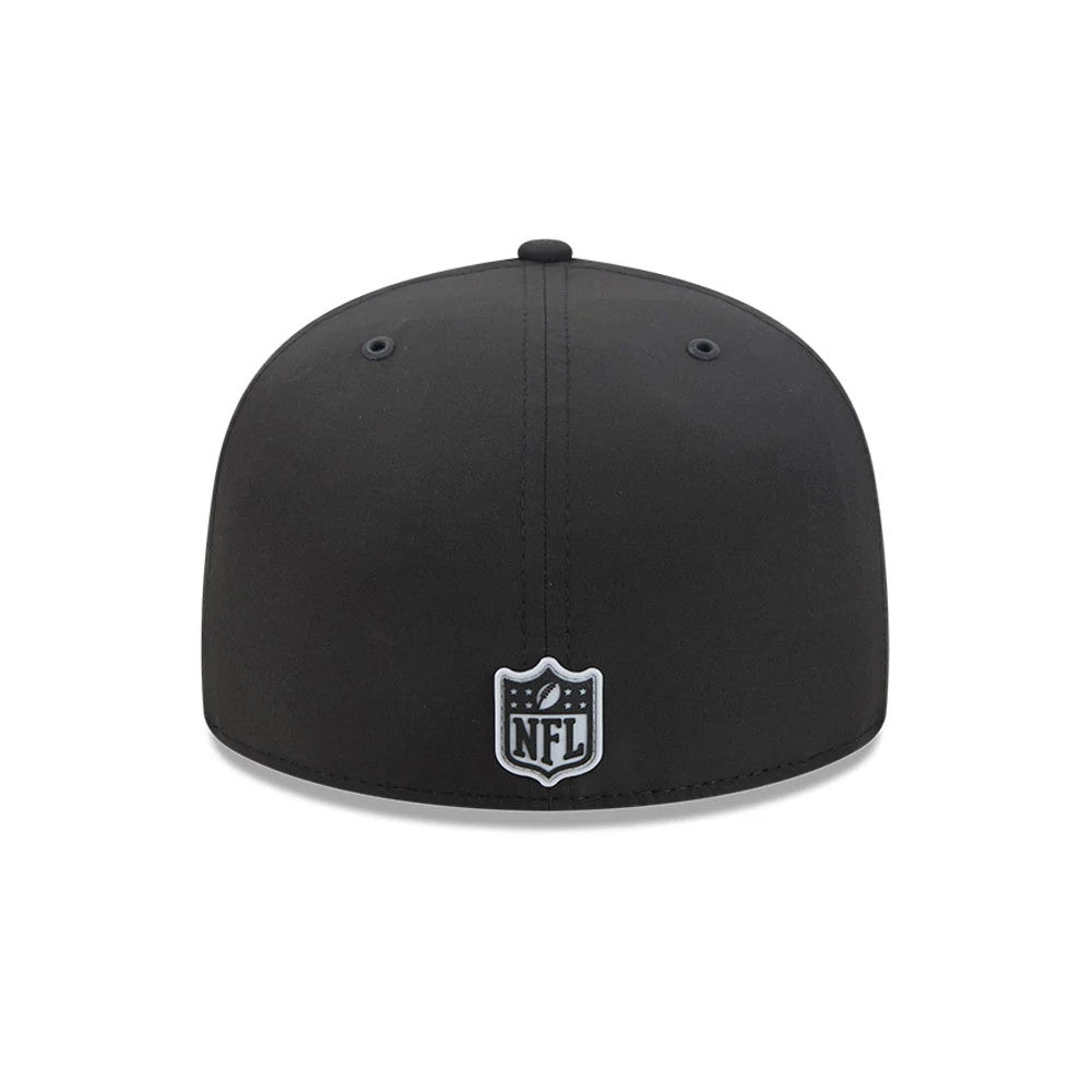 Pictured is this NFL Sideline 2026 Las Vegas Raiders 59FIFTY Fitted cap in Black. 4