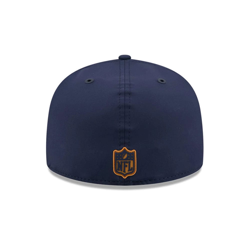Pictured is this NFL Sideline 2026 Green Bay Packers 59FIFTY Fitted cap in dark blue. 5