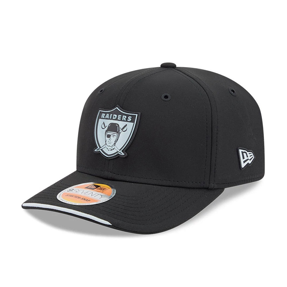 NFL Sideline 2026 Raiders Black 9SEVENTY Stretch Snap Cap | NEC UK