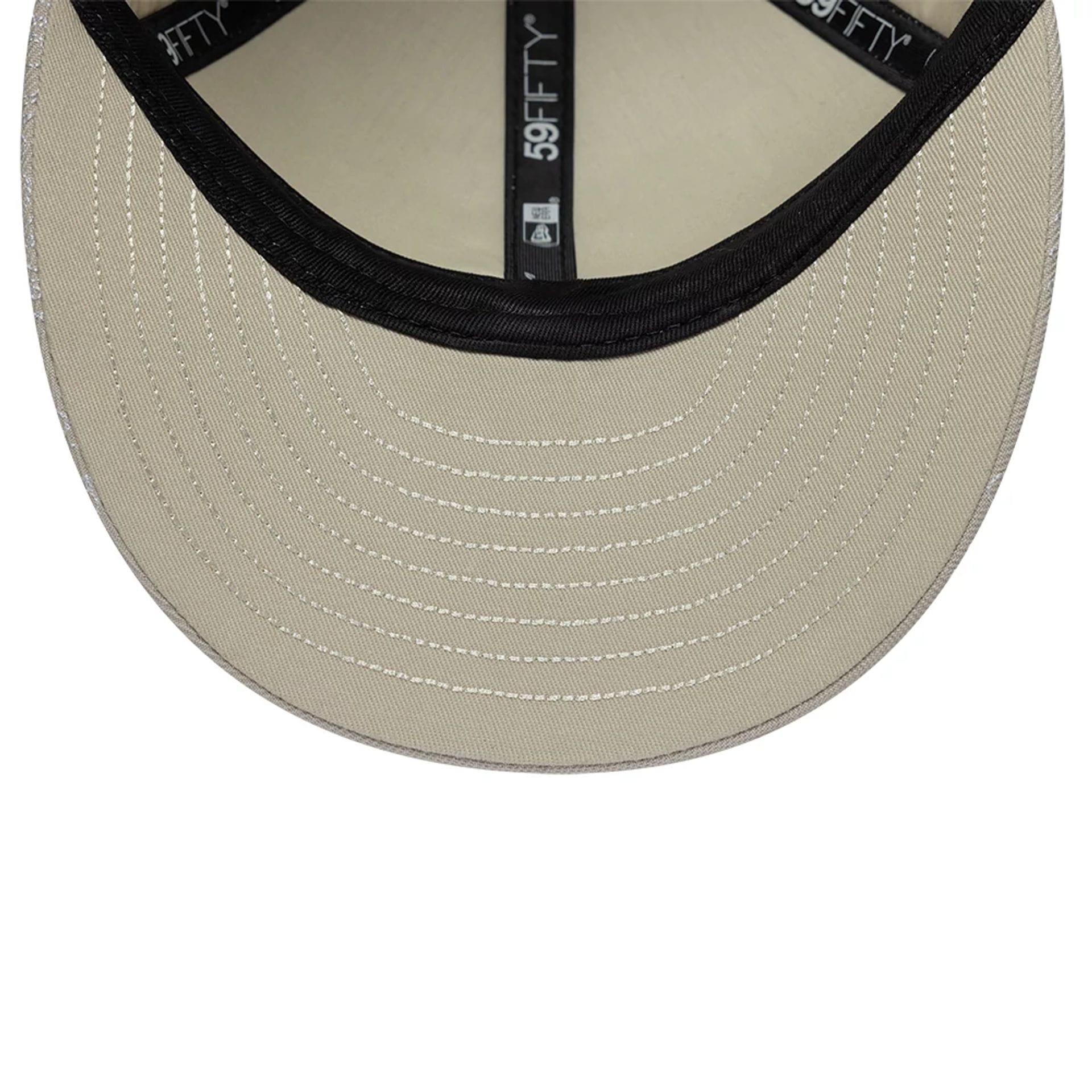 Pictured is this New Era All Over Paisley Low Profile 59FIFTY Fitted cap in Cream. 7