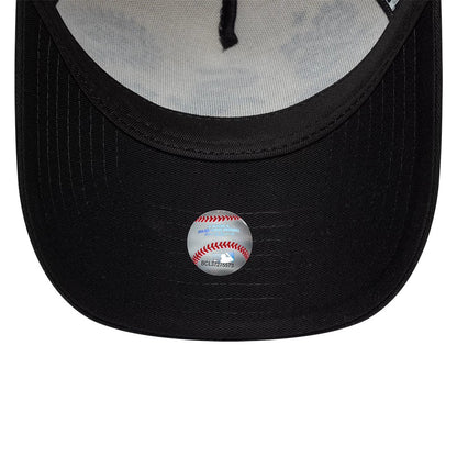 Pictured is this MLB Paisley Chicago White Sox 9FORTY E-Frame cap in cream & black. 7