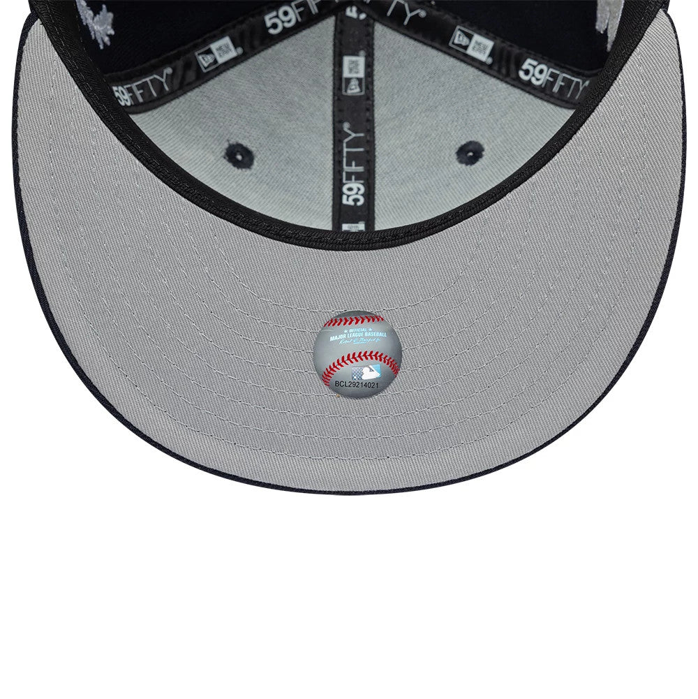 Pictured is this MLB Mythical New York Yankees 59FIFTY Fitted cap in navy. 2