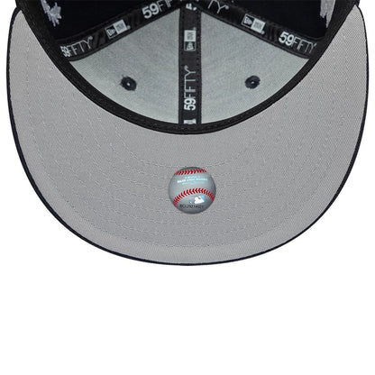 Pictured is this MLB Mythical New York Yankees 59FIFTY Fitted cap in navy. 2