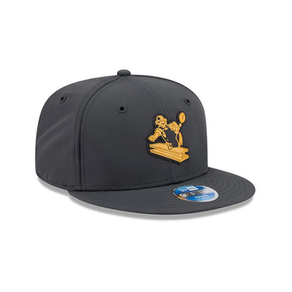 Pictured is this Youth NFL Sideline 2026 Pittsburgh Steelers 9FIFTY Snapback cap in charcoal. 4