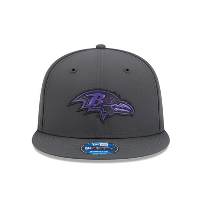 Pictured is this NFL Sideline 2026 Baltimore Ravens 9FIFTY Snapback cap in charcoal. 3