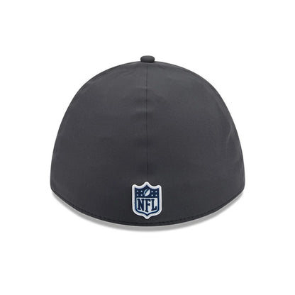 Pictured is this NFL Sideline 2026 Dallas Cowboys 39THIRTY M-Crown Stretch Fit cap in charcoal. 6