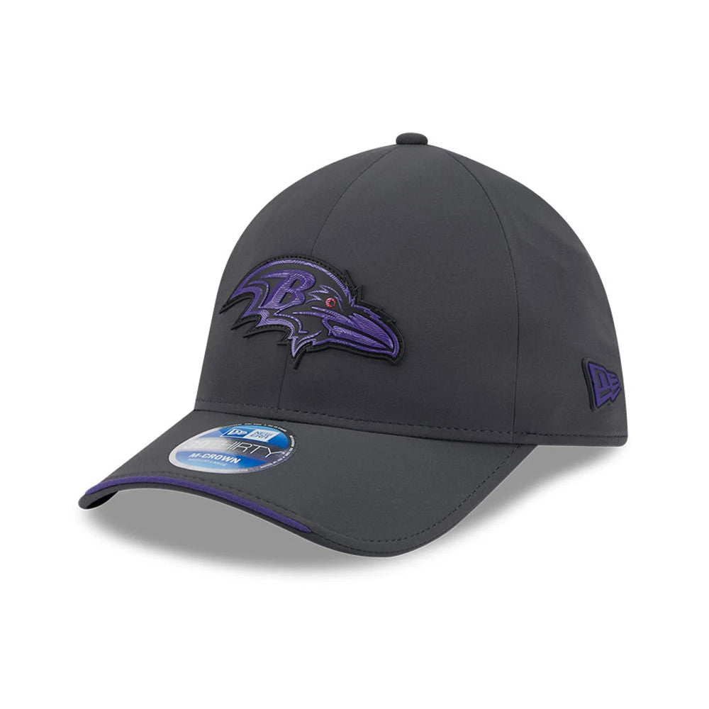 Pictured is this NFL Sideline 2026 Baltimore Ravens 39THIRTY M-Crown Stretch Fit cap in charcoal. 1